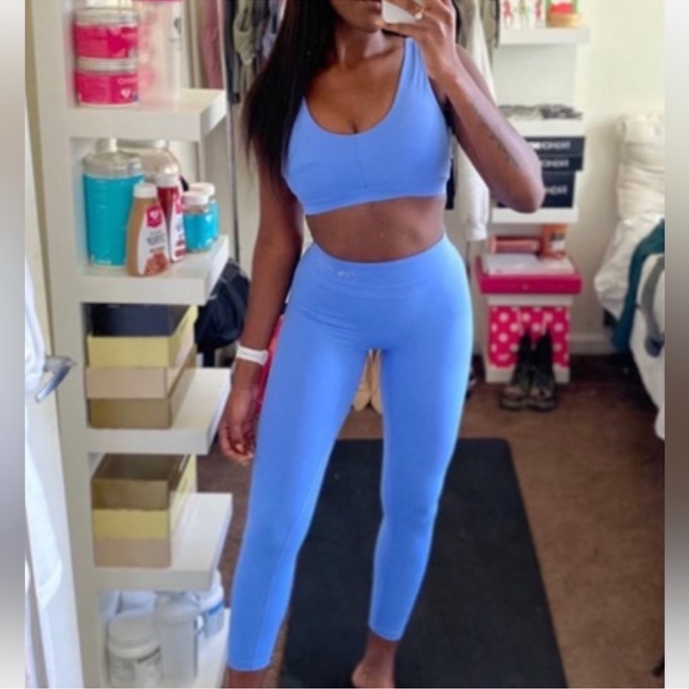 THREE PIECE GYMSHARK WHITNEY SIMMONS SET